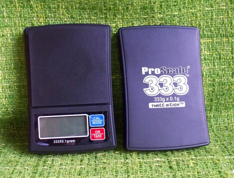 Digitální váha ProScale 0,1/333 g Zavřete